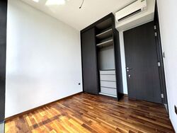 Hyll On Holland (D10), Condominium #585083641